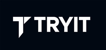 Weißer Schriftzug "TRYIT" auf dunklem Hintergrund, wobei das erste "T" ein stilisiertes Logo ist.