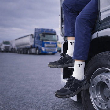 <strong>Socken, die auch lange Arbeitstage zuverlässig mitgehen.</strong>