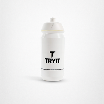 Weiße Sportflasche mit schwarzem "TRYIT"-Logo.